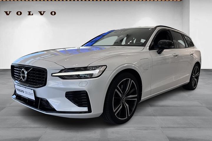 Hvid Volvo V60 fra 2021