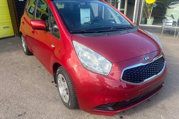 Rød Kia Venga fra 2016