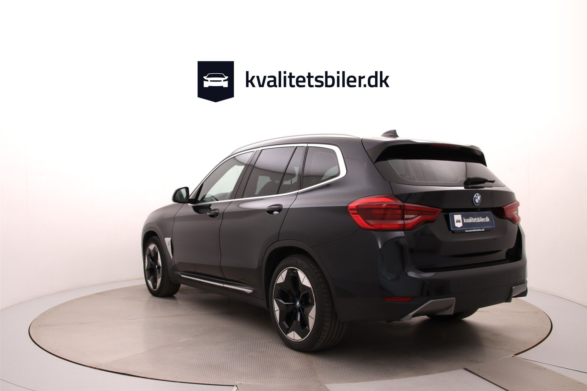 Sort BMW iX3 fra 2021