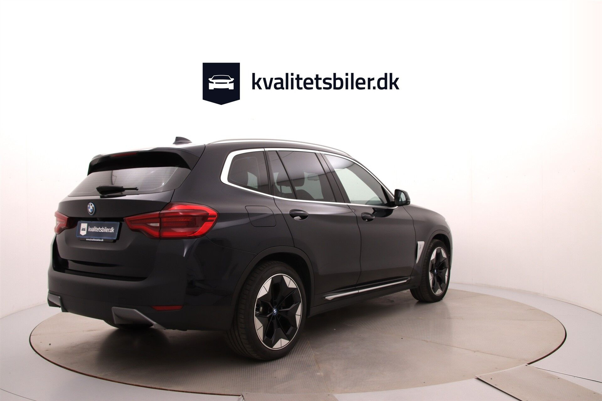 Sort BMW iX3 fra 2021