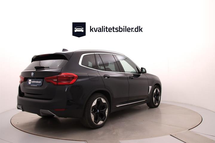 Sort BMW iX3 fra 2021
