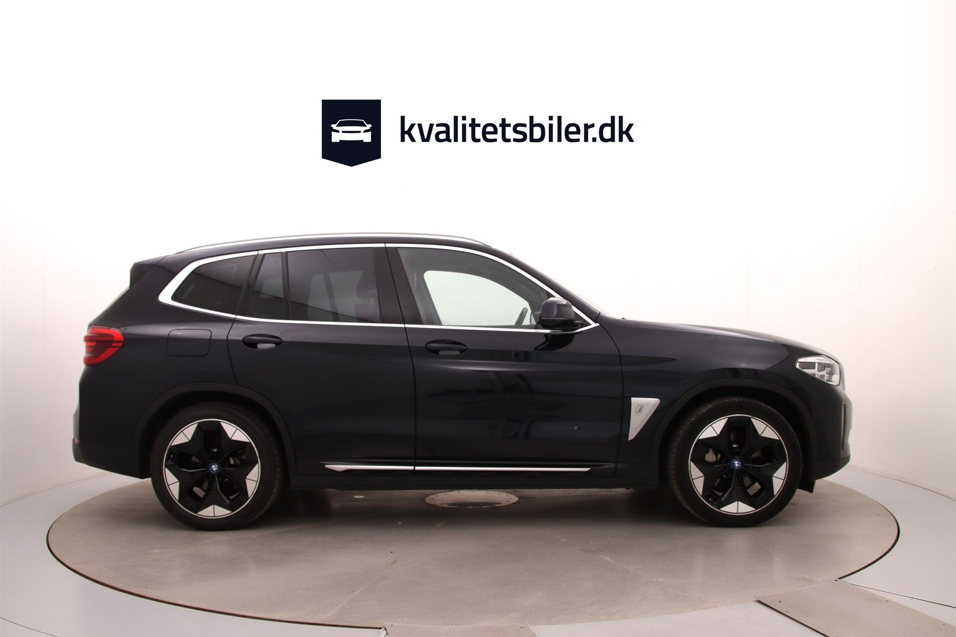 Sort BMW iX3 fra 2021