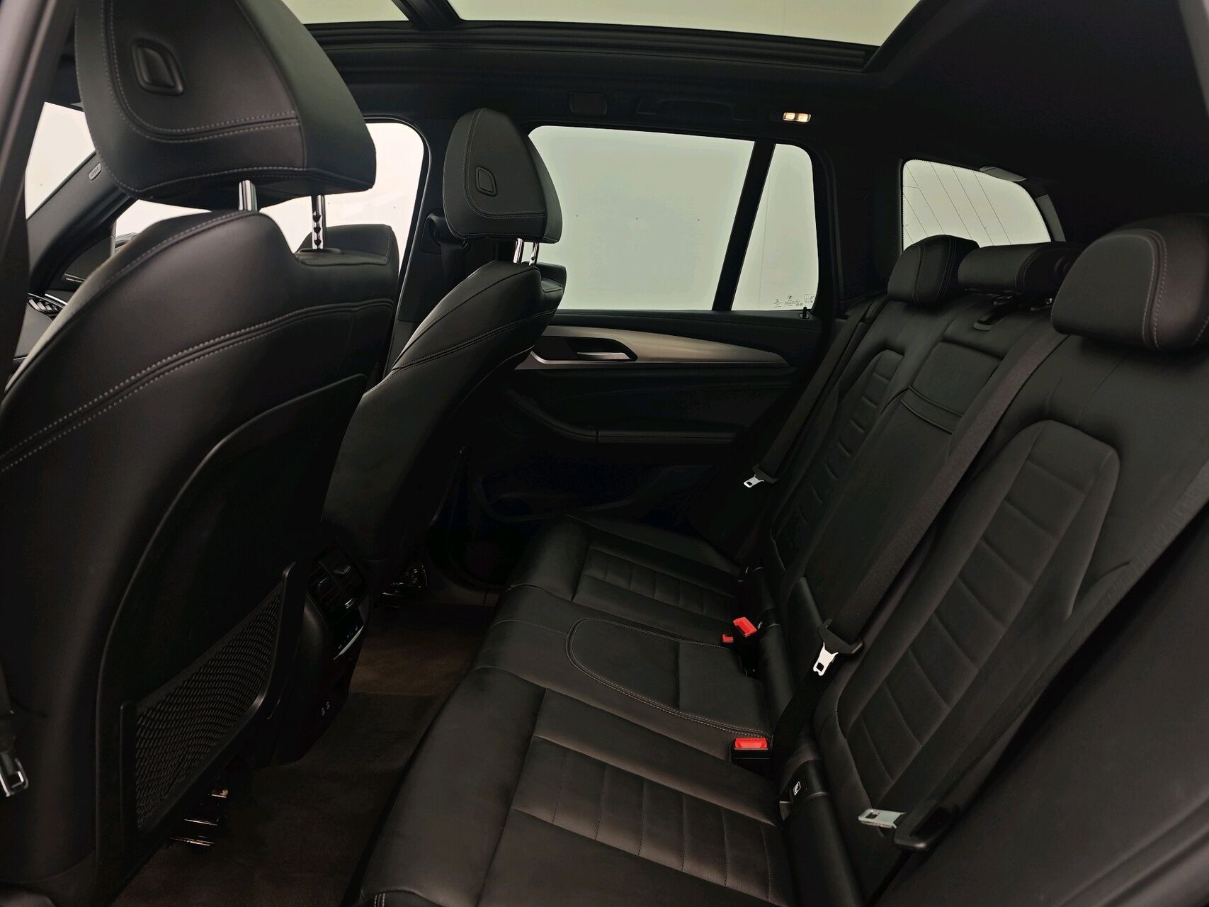 Sort BMW iX3 fra 2021