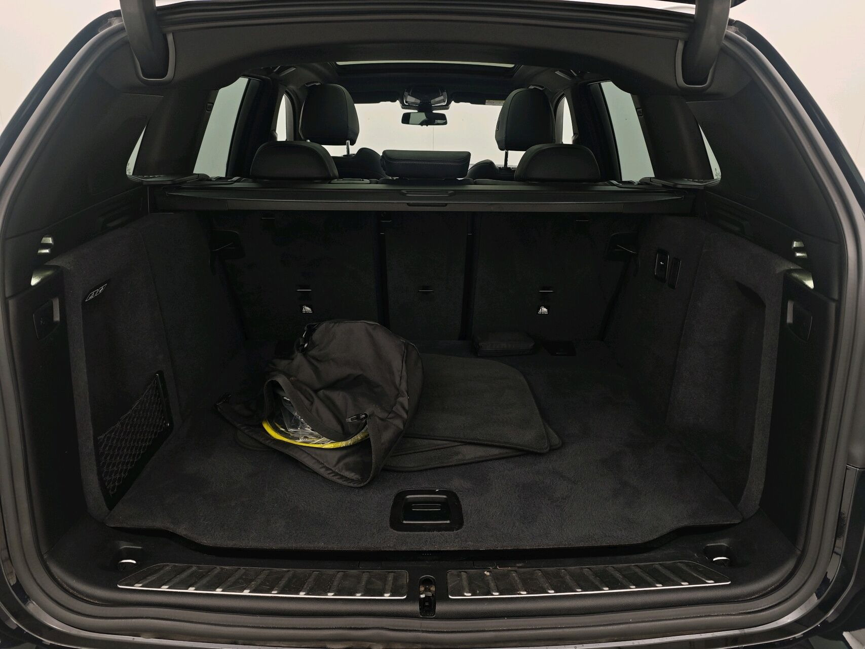 Sort BMW iX3 fra 2021