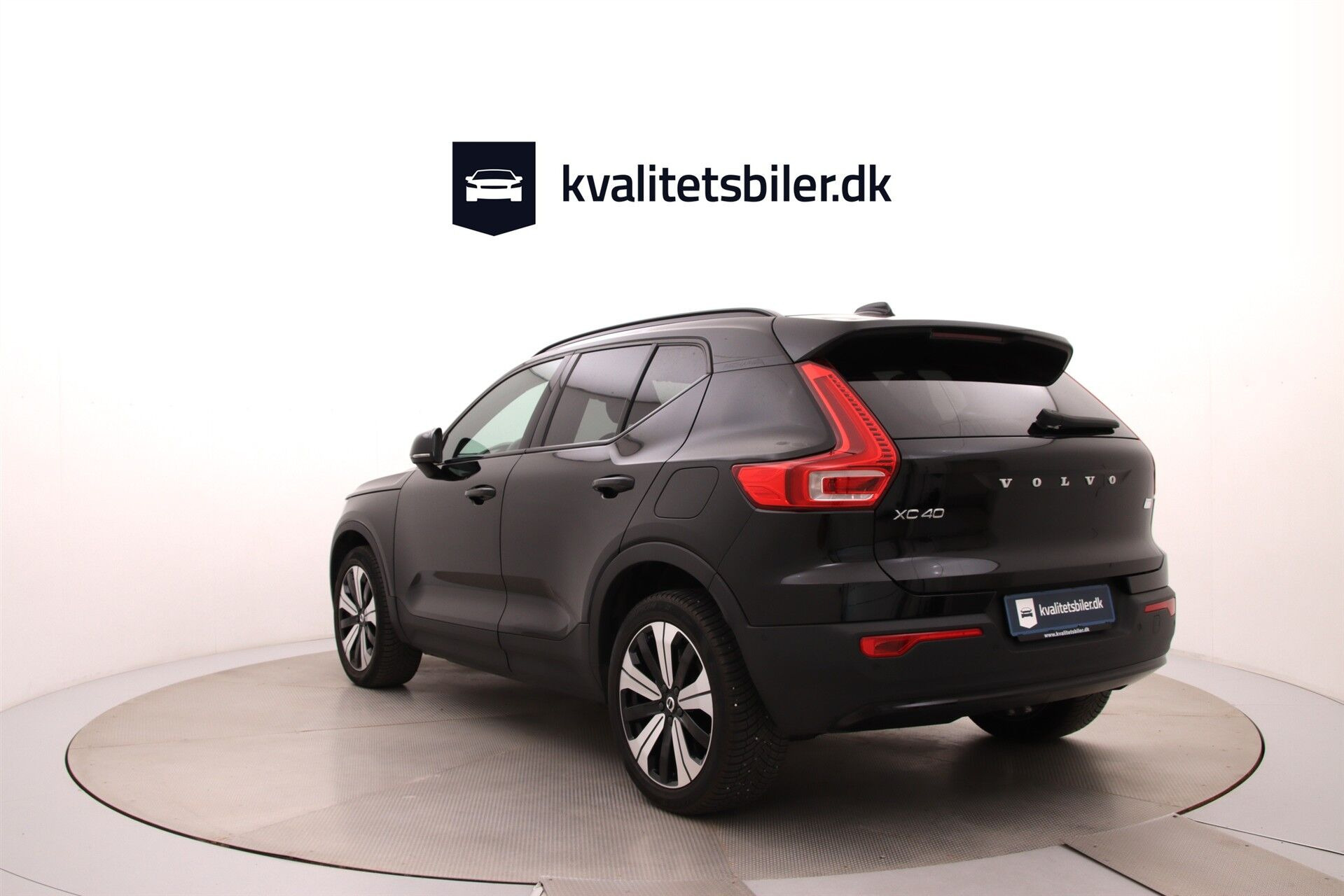 Sort Volvo XC40 fra 2023