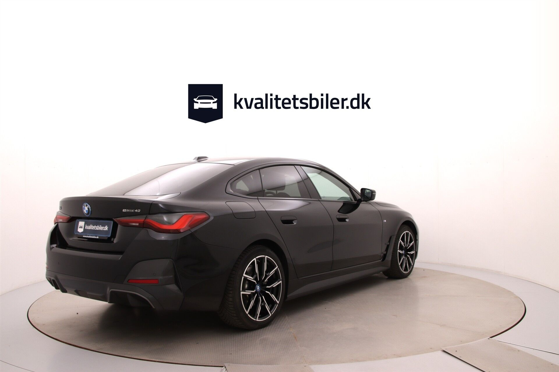 Sort BMW i4 fra 2024