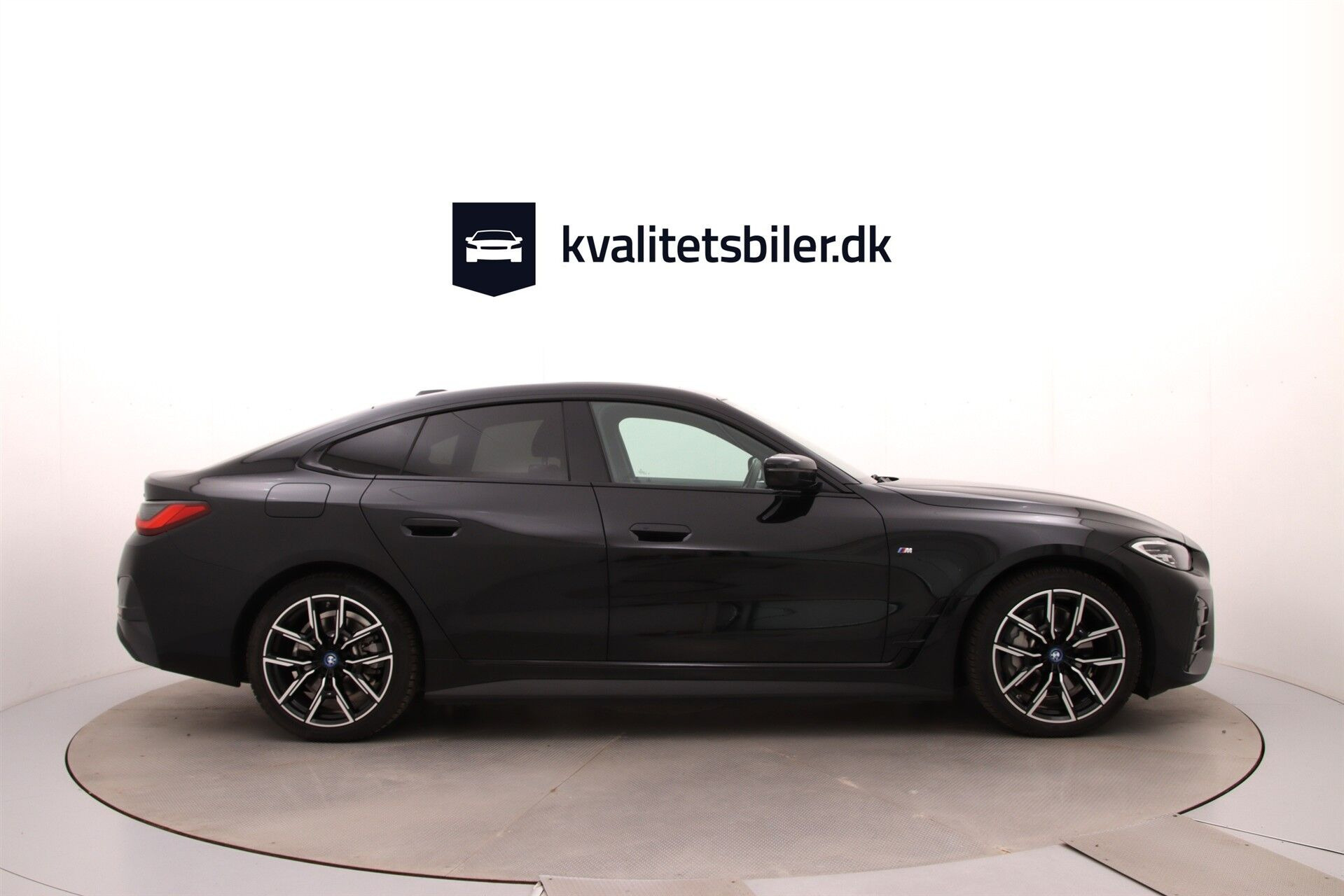 Sort BMW i4 fra 2024