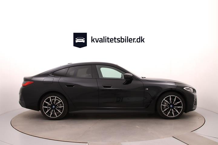 Sort BMW i4 fra 2024