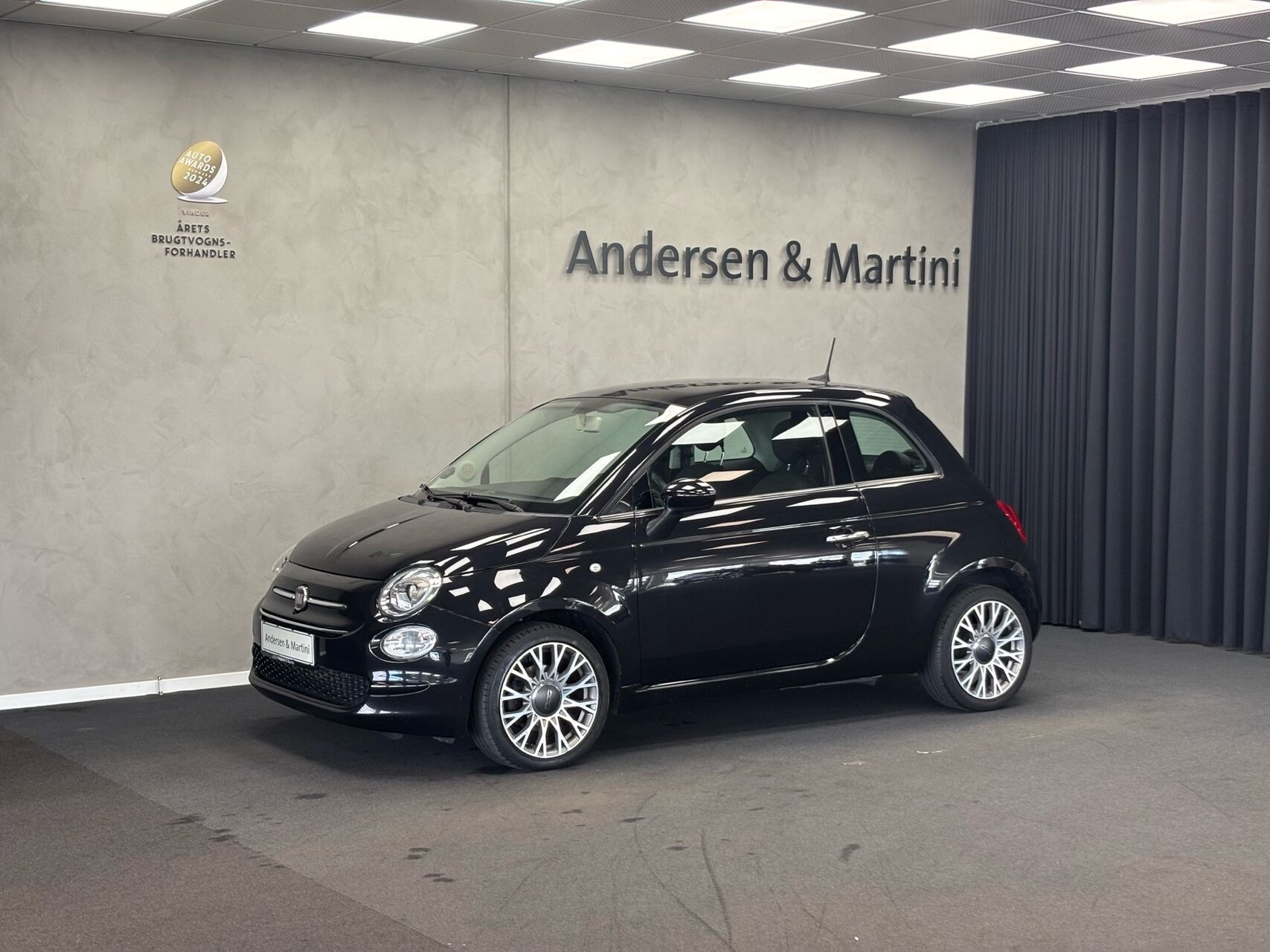 Fiat 500 0,9 TwinAir Black Edition Lounge Start & Stop 80HK 3d