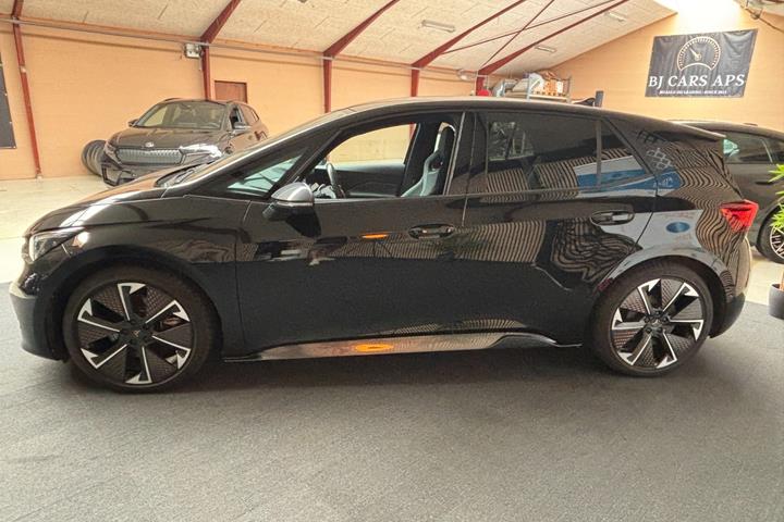 Sort Cupra Born fra 2025