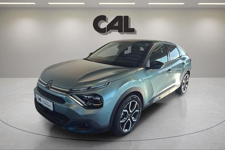 Blå Citroën ë-C4 fra 2022 set udefra
