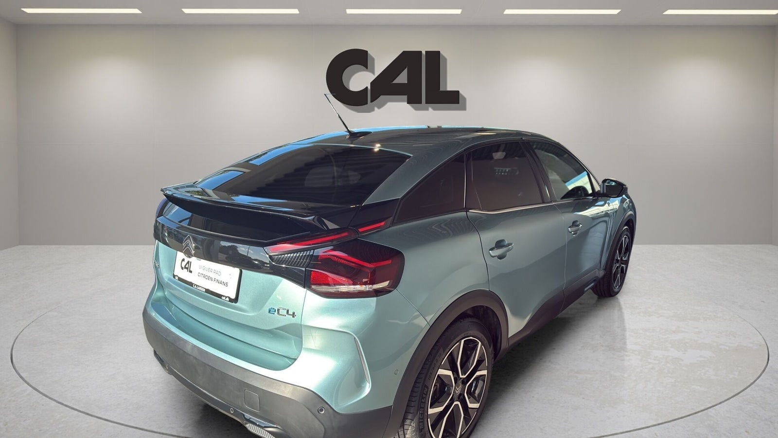 Blå Citroën ë-C4 fra 2022