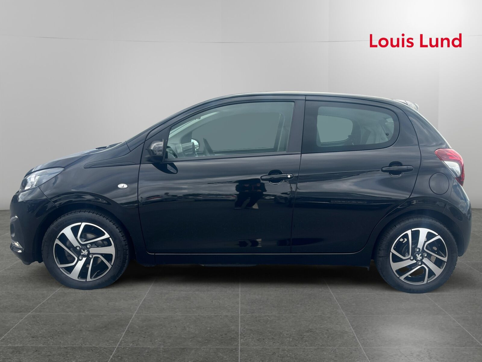 Sort Peugeot 108 fra 2022