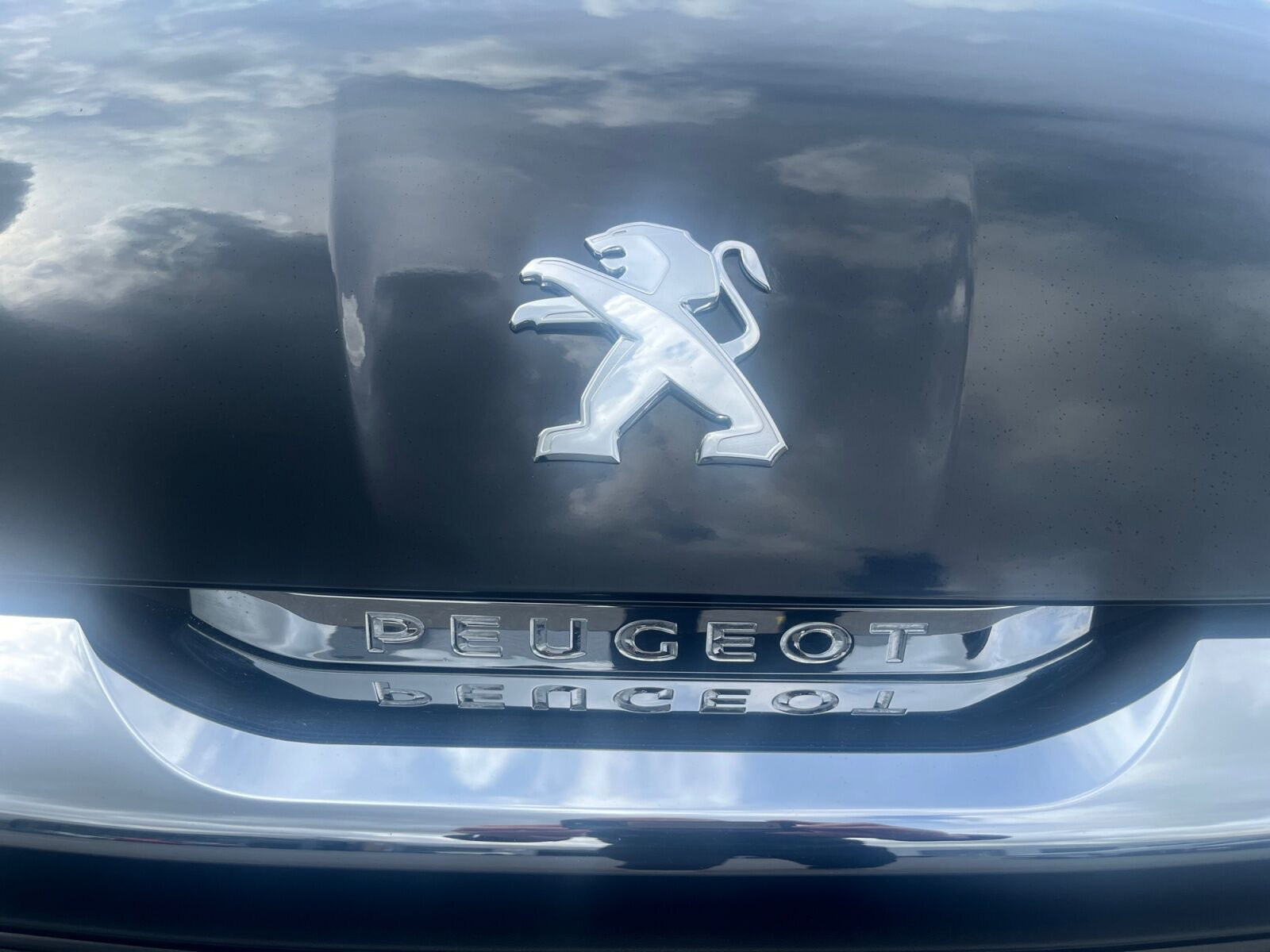 Sort Peugeot 108 fra 2022