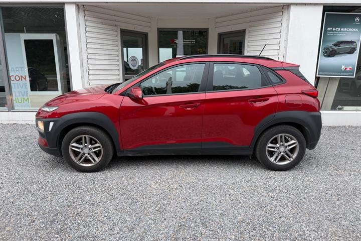 Rød Hyundai Kona fra 2017