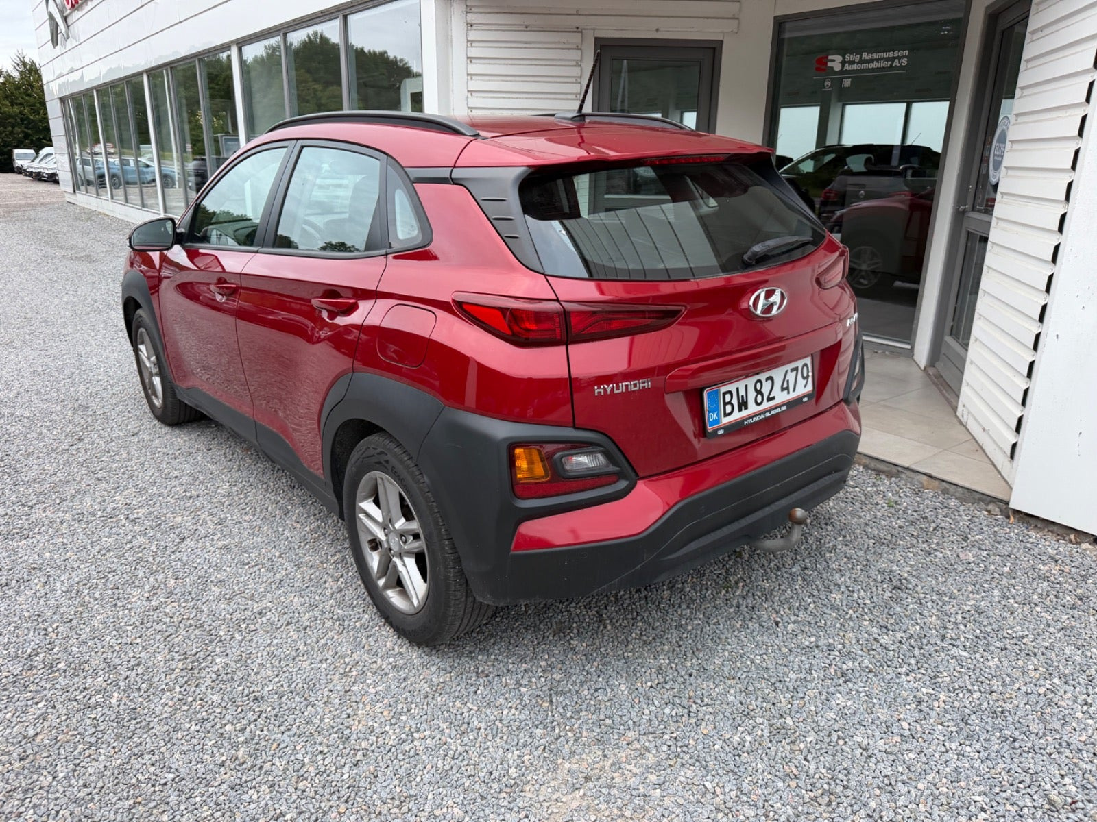 Rød Hyundai Kona fra 2017