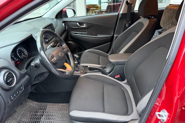 Rød Hyundai Kona fra 2017