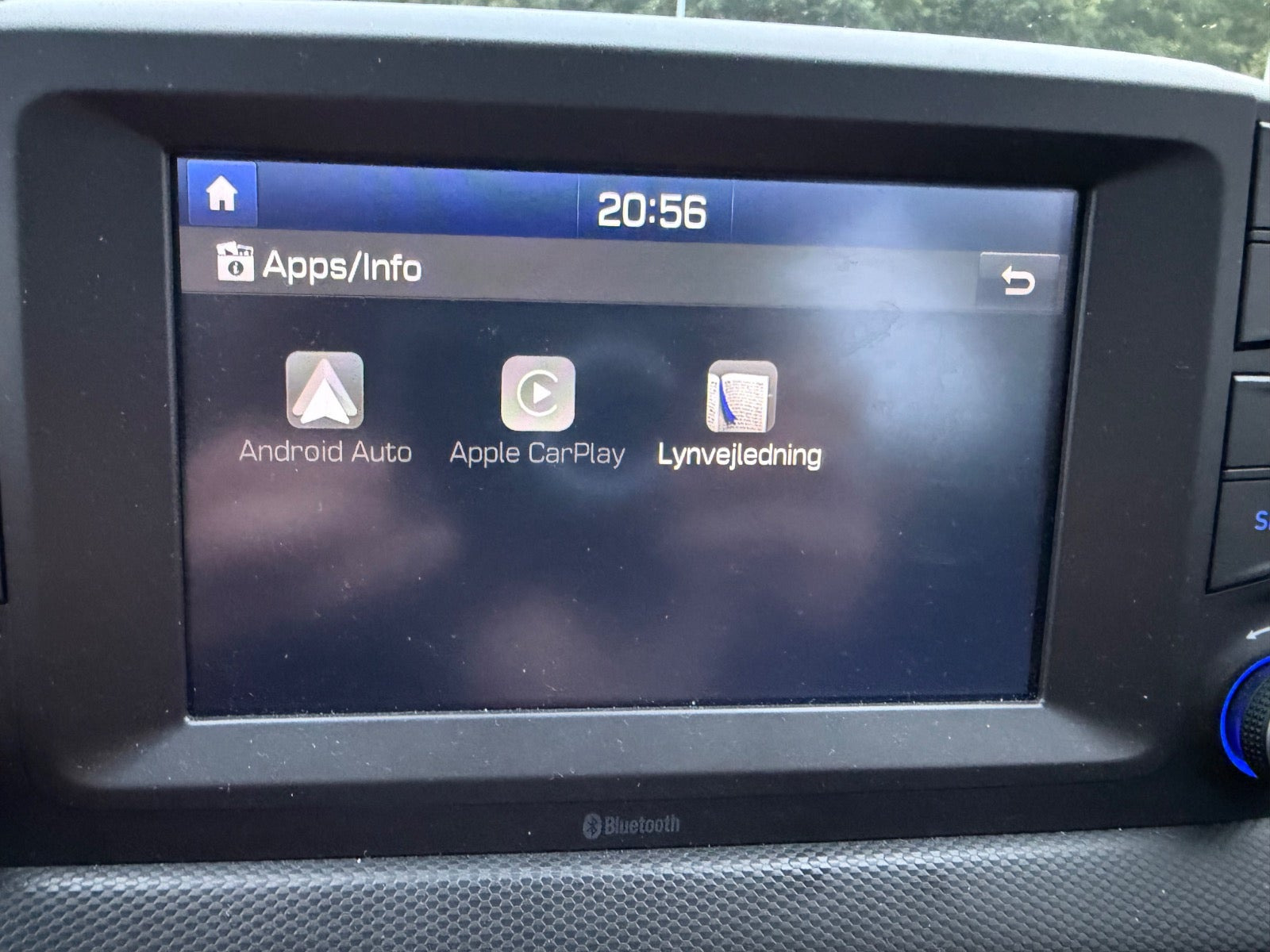 Rød Hyundai Kona fra 2017
