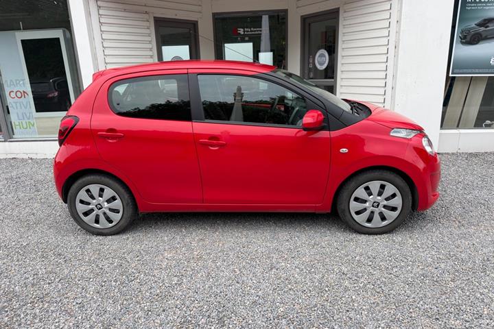 Rød Citroën C1 fra 2016