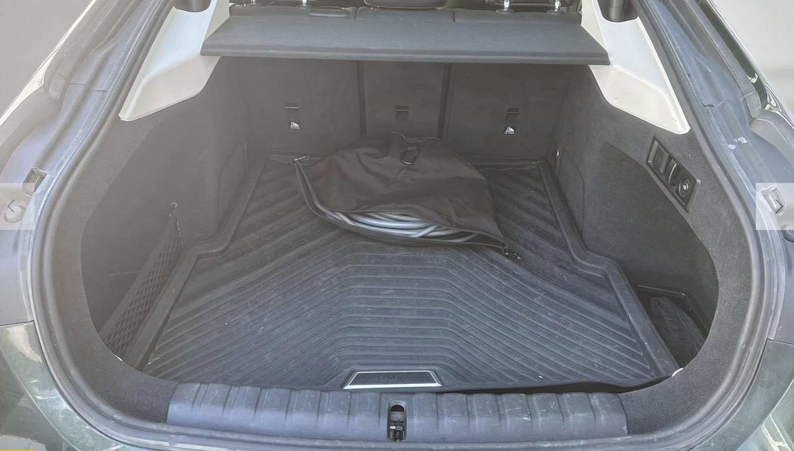 Grøn BMW i4 fra 2024
