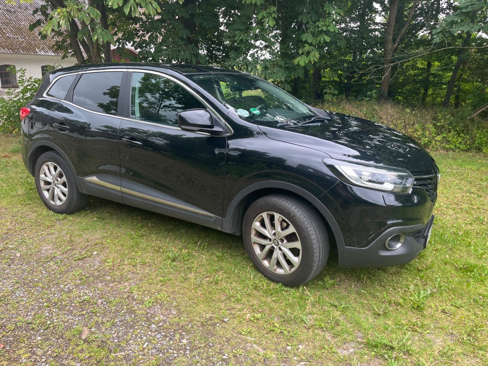 Sort Renault Kadjar fra 2016