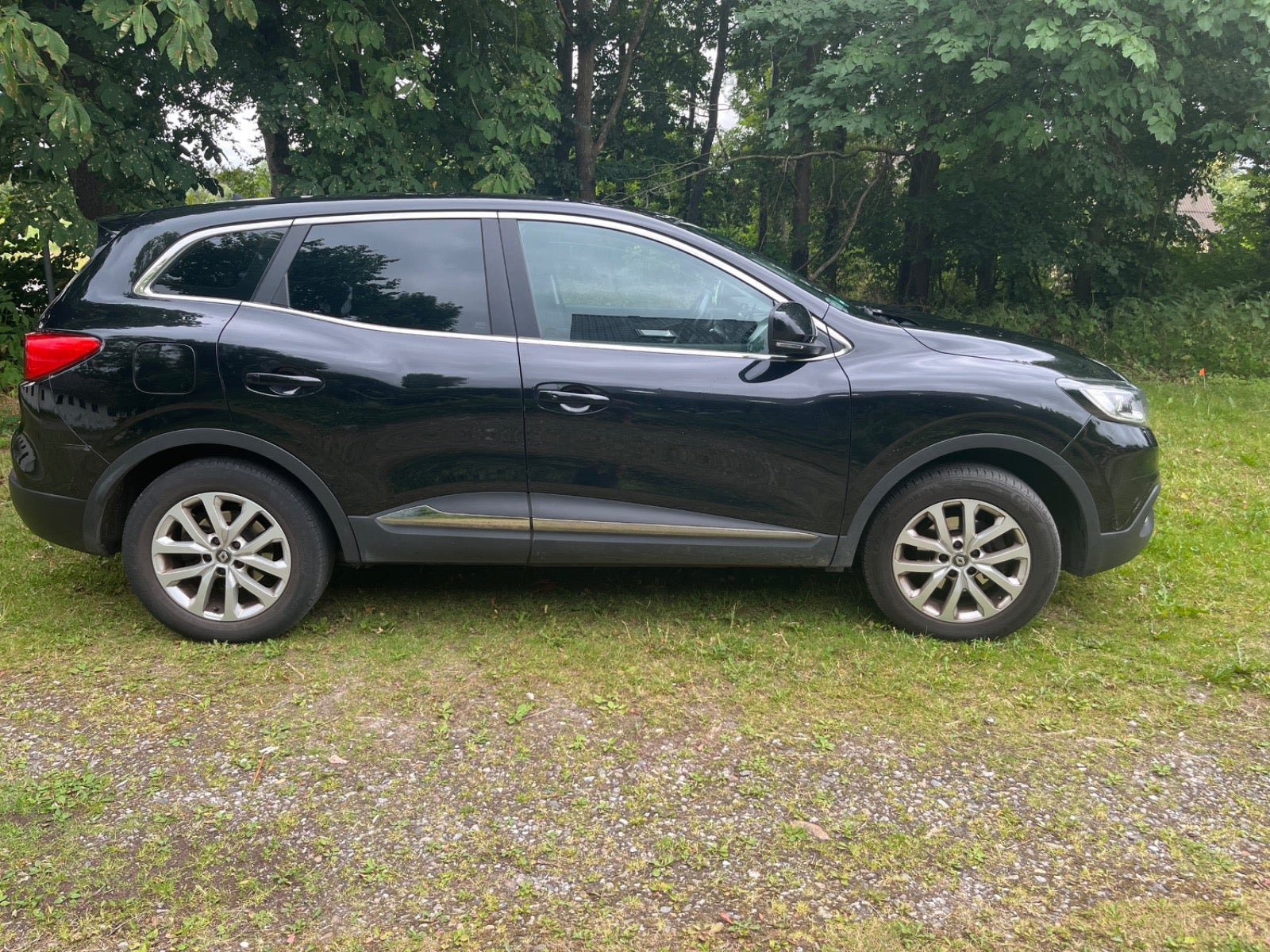 Sort Renault Kadjar fra 2016