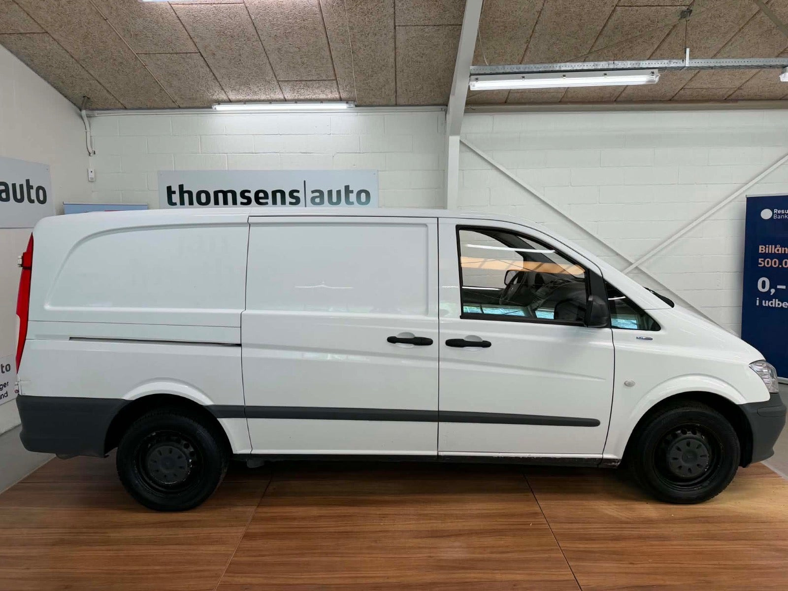 Hvid Mercedes Vito 113 fra 2015