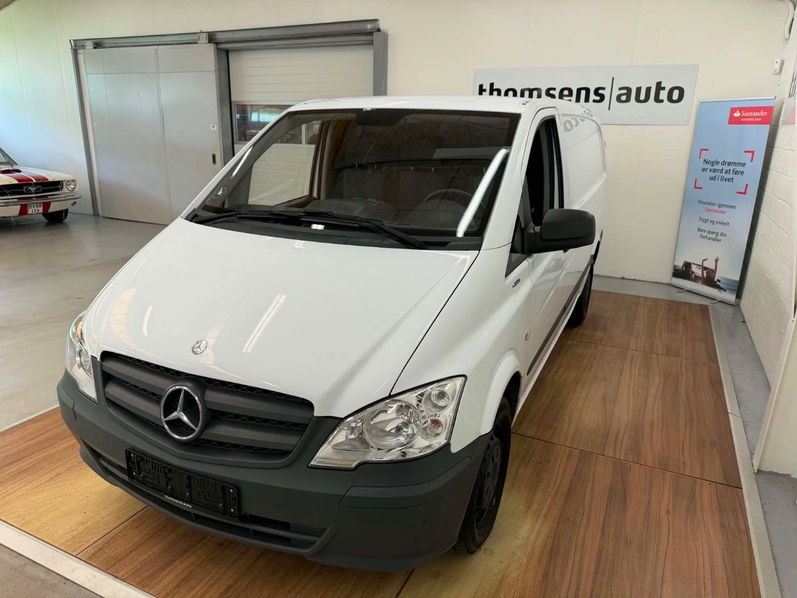 Hvid Mercedes Vito 113 fra 2015