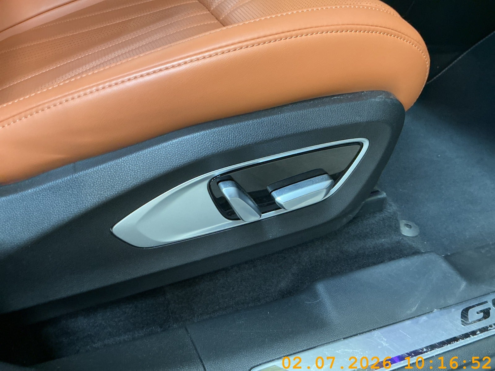 Sort Xpeng G9 fra 2023