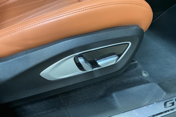 Sort Xpeng G9 fra 2023