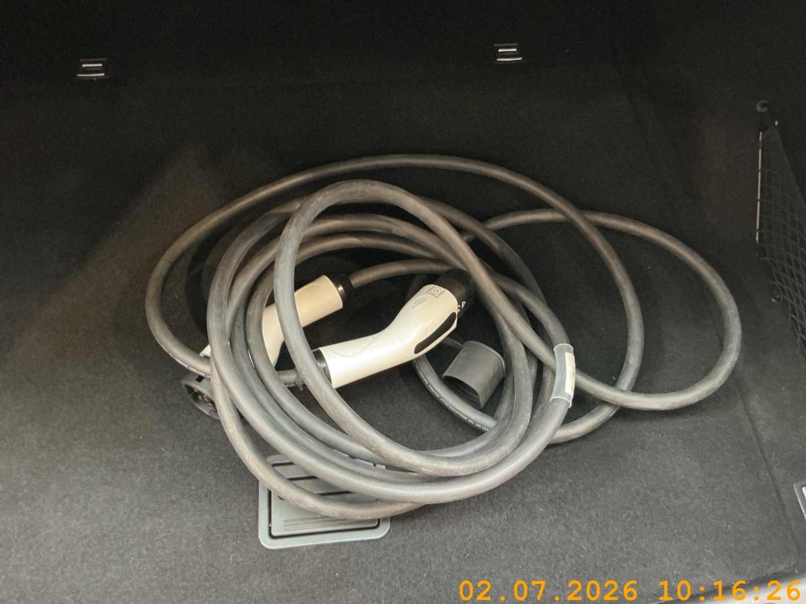Sort Xpeng G9 fra 2023