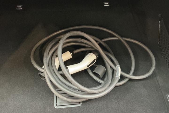 Sort Xpeng G9 fra 2023