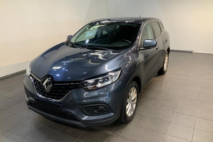 Grå Renault Kadjar fra 2020 set udefra