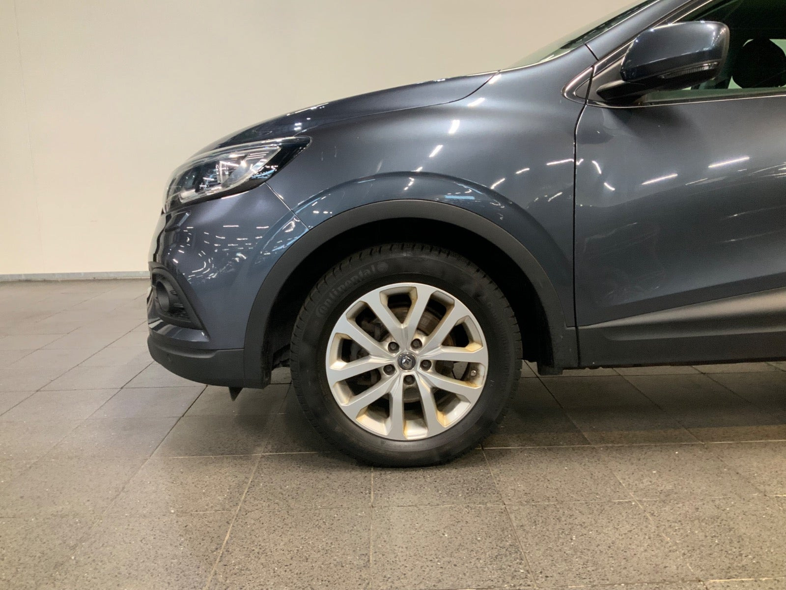 Grå Renault Kadjar fra 2020