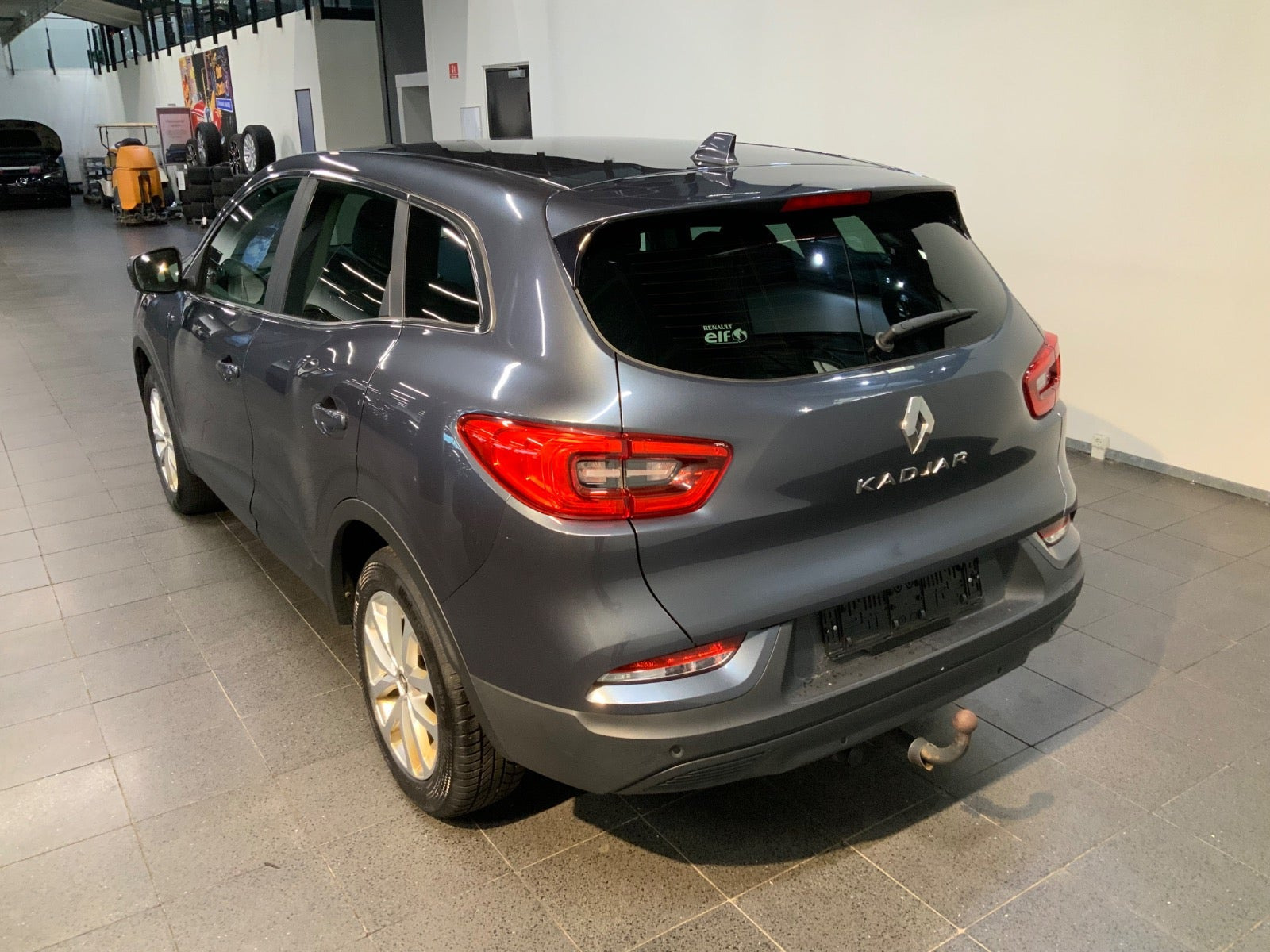 Grå Renault Kadjar fra 2020