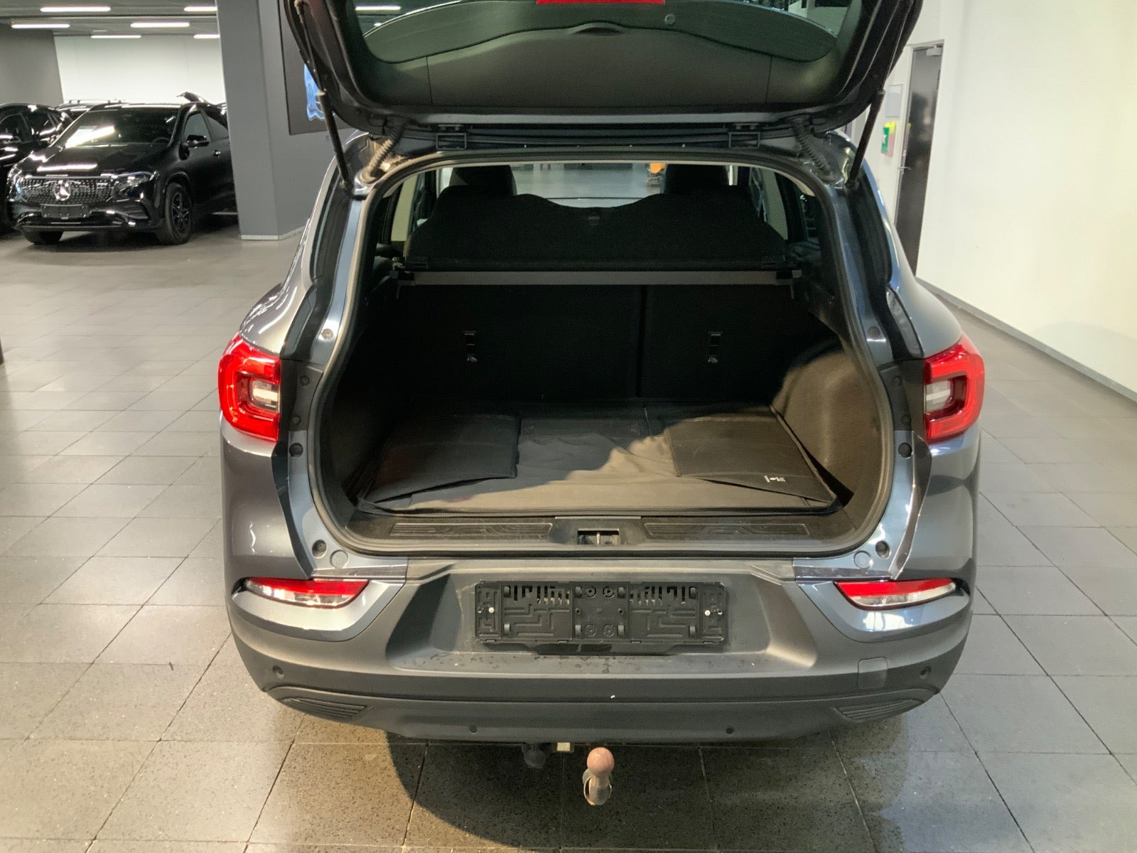 Grå Renault Kadjar fra 2020