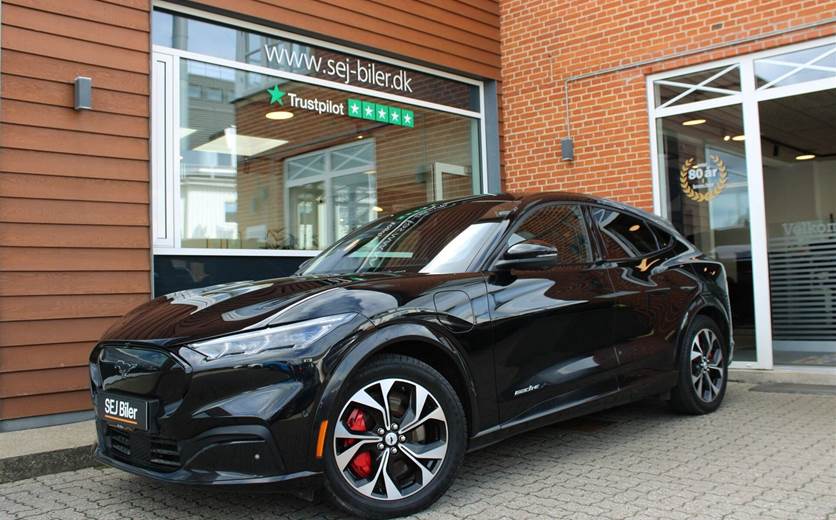 Ford Mustang Mach-E 88 Premium Extended Range