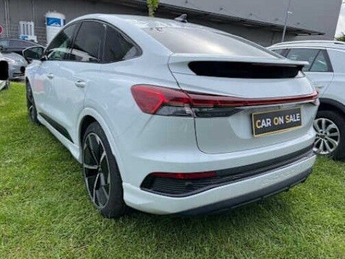 Hvid Audi Q4 fra 2022