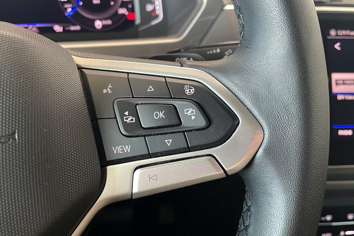 Hvid VW Tiguan fra 2020
