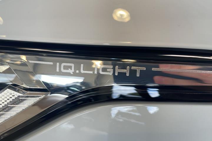 Hvid VW Tiguan fra 2020