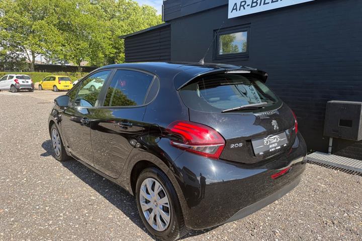 undefined Peugeot 208 fra 2016