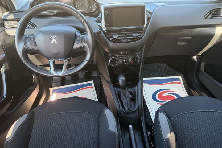 undefined Peugeot 208 fra 2016