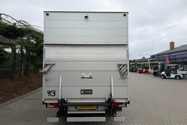 Hvid Mercedes Sprinter 315 fra 2021
