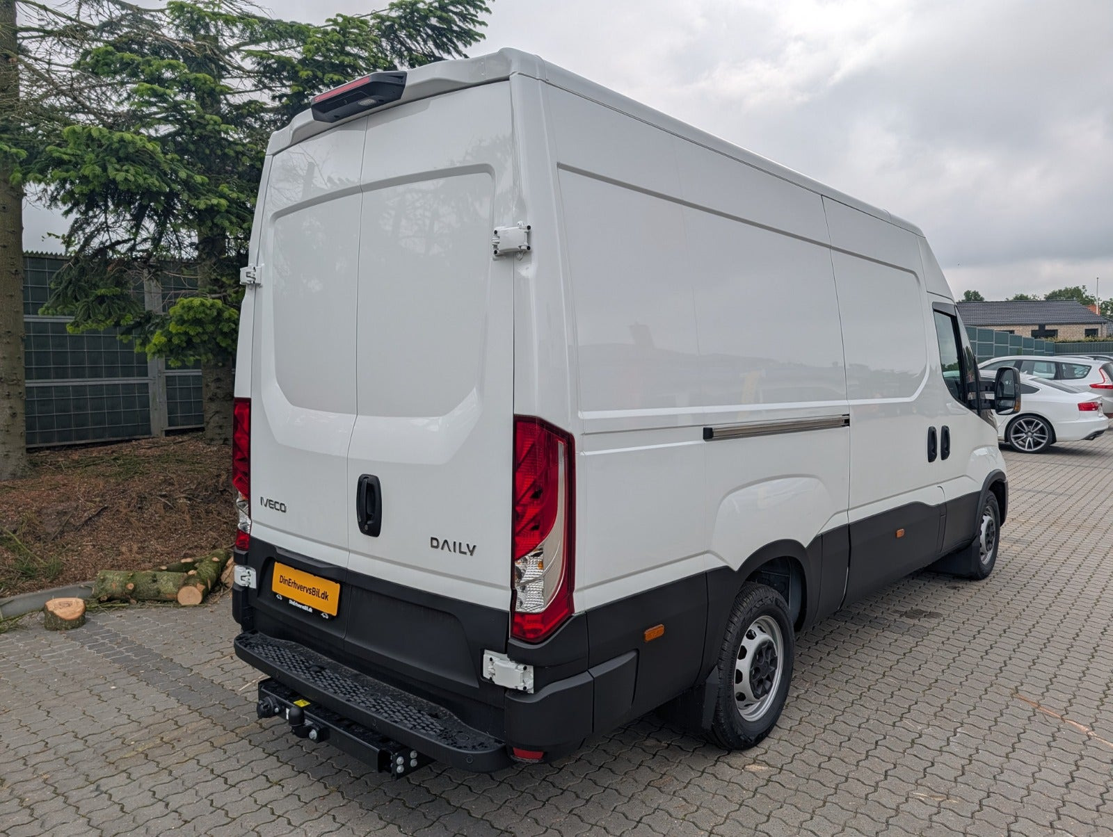 Hvid Iveco Daily fra 2026