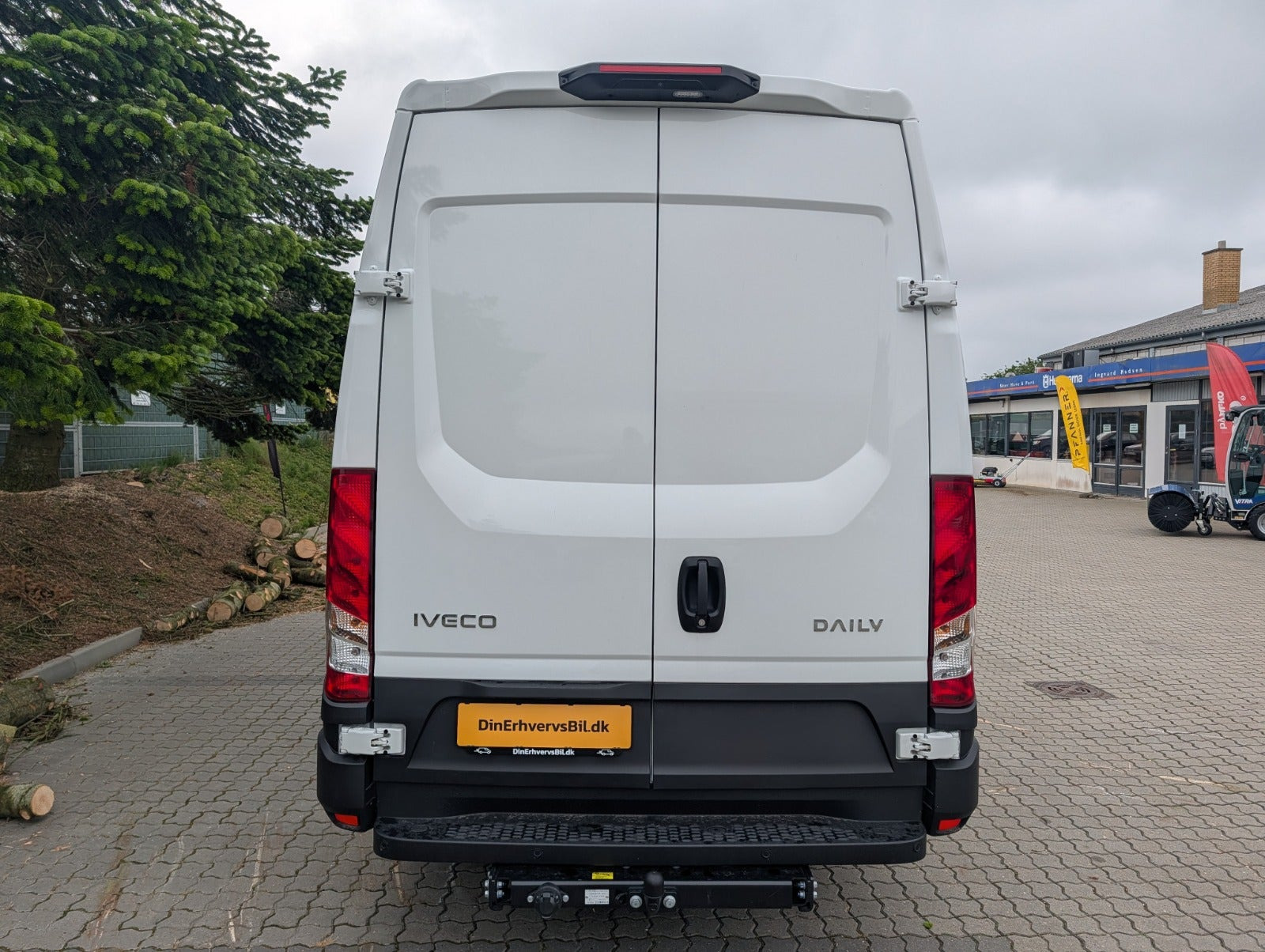Hvid Iveco Daily fra 2026