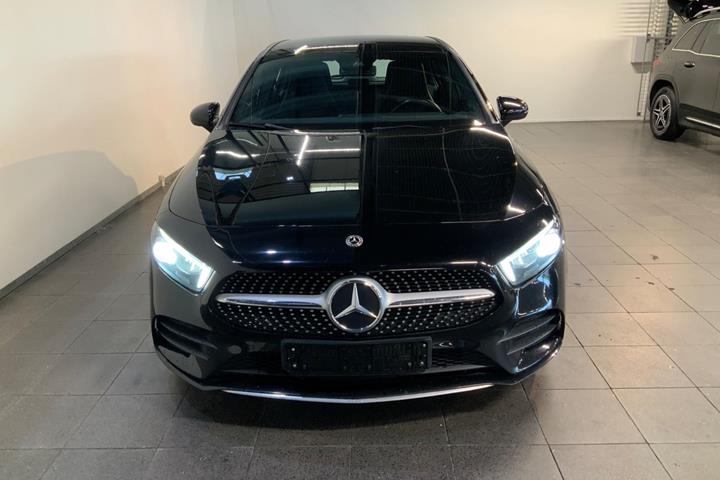 Sort Mercedes A200 d fra 2020