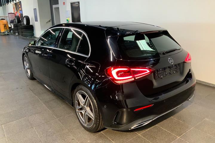 Sort Mercedes A200 d fra 2020
