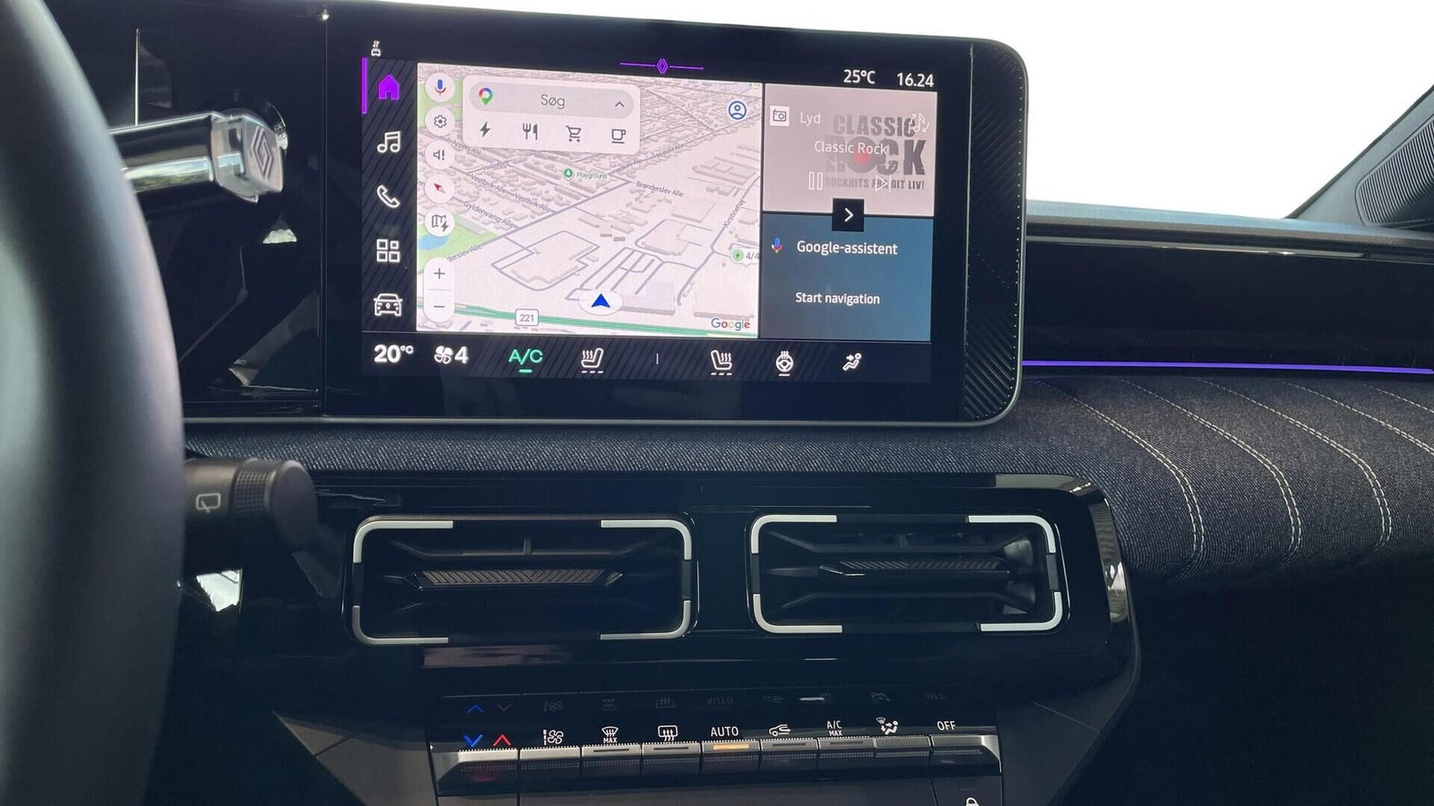 Grøn Renault 5 E-Tech fra 2025