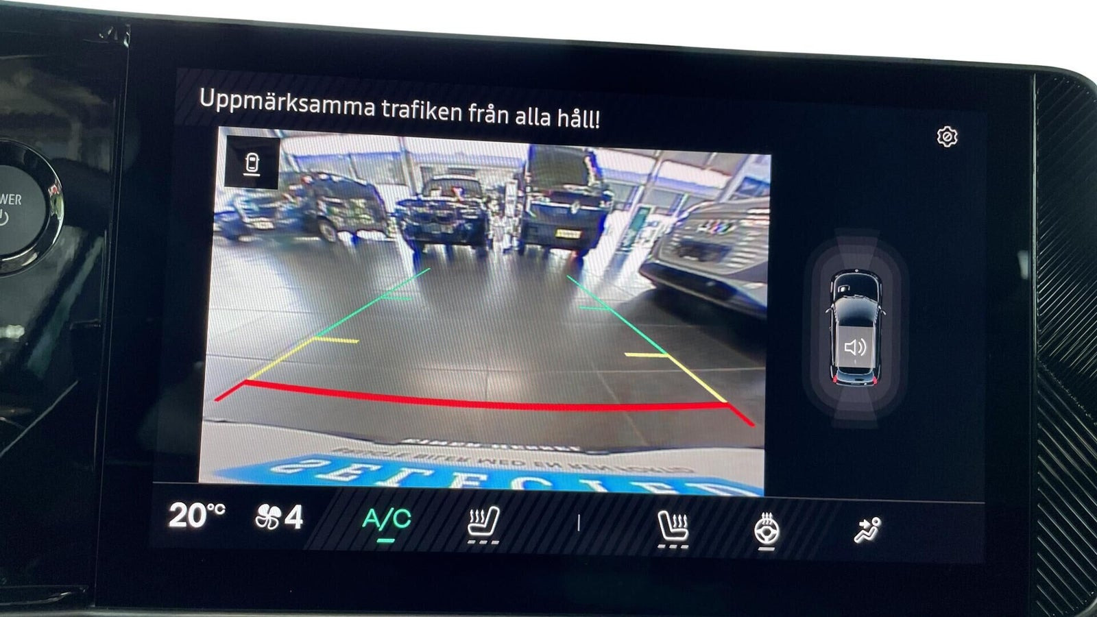 Grøn Renault 5 E-Tech fra 2025