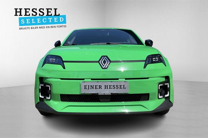 Grøn Renault 5 E-Tech fra 2025